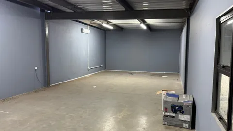 Retail - The Terminal at 191 Dr Vosloo Rd in Jet Park has a 412m² industrial unit Available To Let (3)